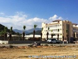 YENİ OKULUN BAHÇESİ AĞAÇLANDIRILDI