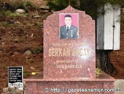 Bakanlar ehit Angay'n Kabrini Ziyaret Etti